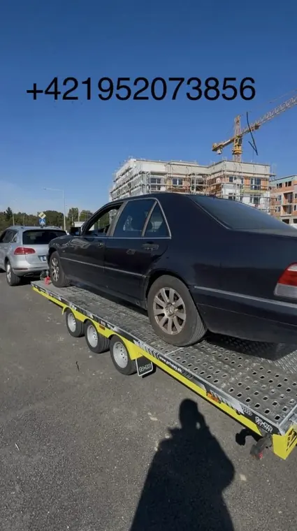 Reálne fotky našej práce — technika, nakládka a prevoz vozidiel.